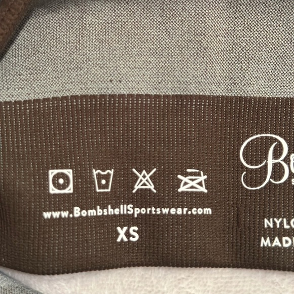 NWOT Bombshell Sportswear Sz XS Brown Snakeskin Sports Bra Racerback ~ - Picture 7 of 8